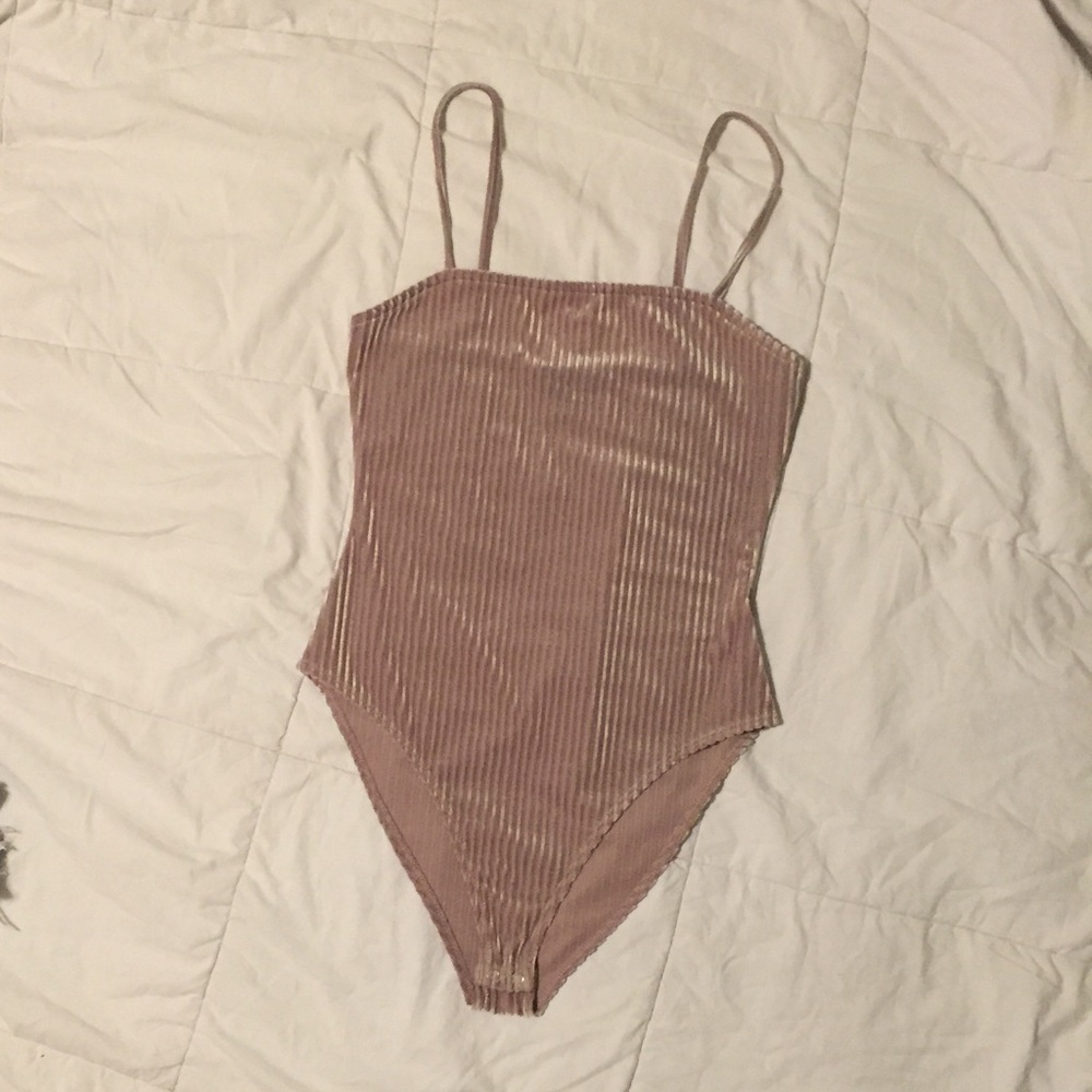 Mauve velvet body suit EUC